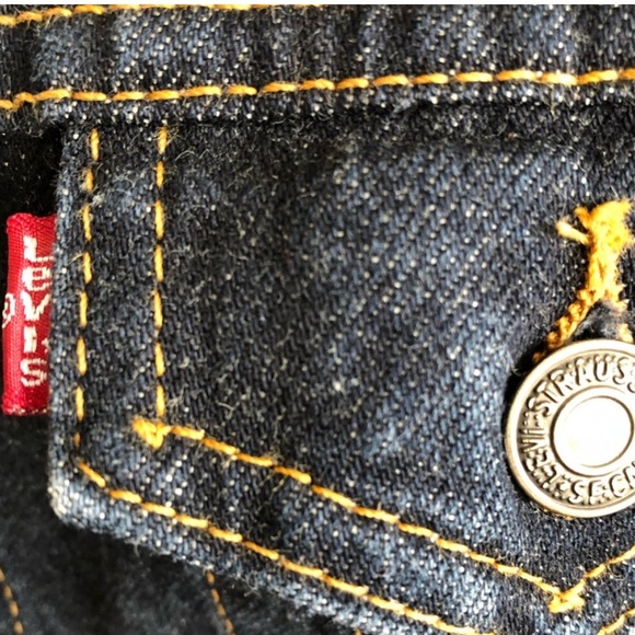 Levi’s jean jacket - Picture 3 of 9